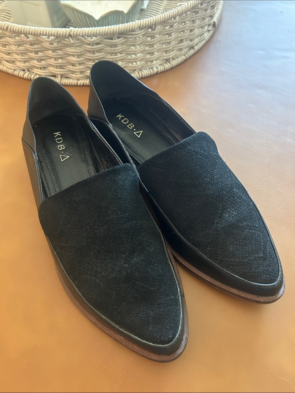 Kelsi Dagger Brooklyn Black Leather Flats or Mules Sz 7.5